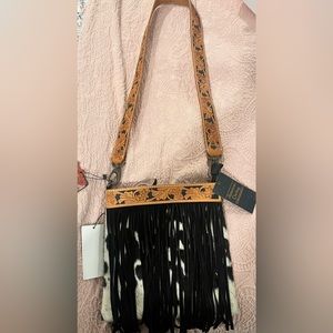 *BRAND NEW, WITH TAGS* American Darling Cowhide and Fringe crossbody purse